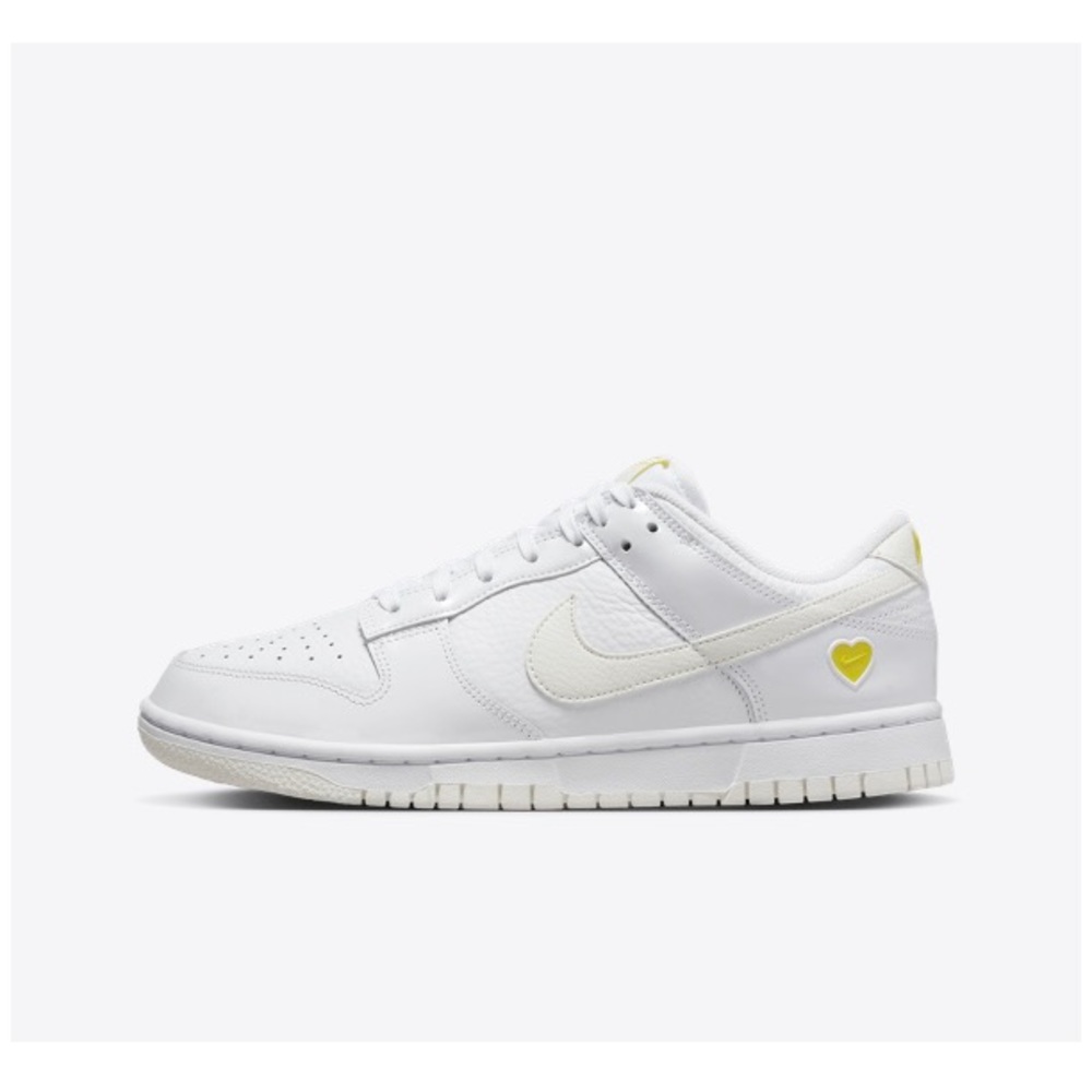 Nike Dunk Low Valentine’s Day 8